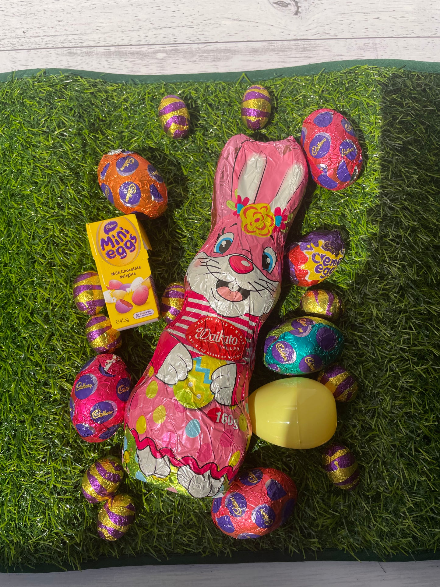 Easter Bunny Stuffed Balloon WITH CHOC PINK